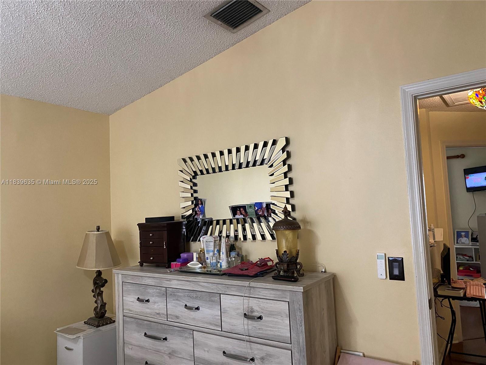 LAND SECTION 8 - Residential