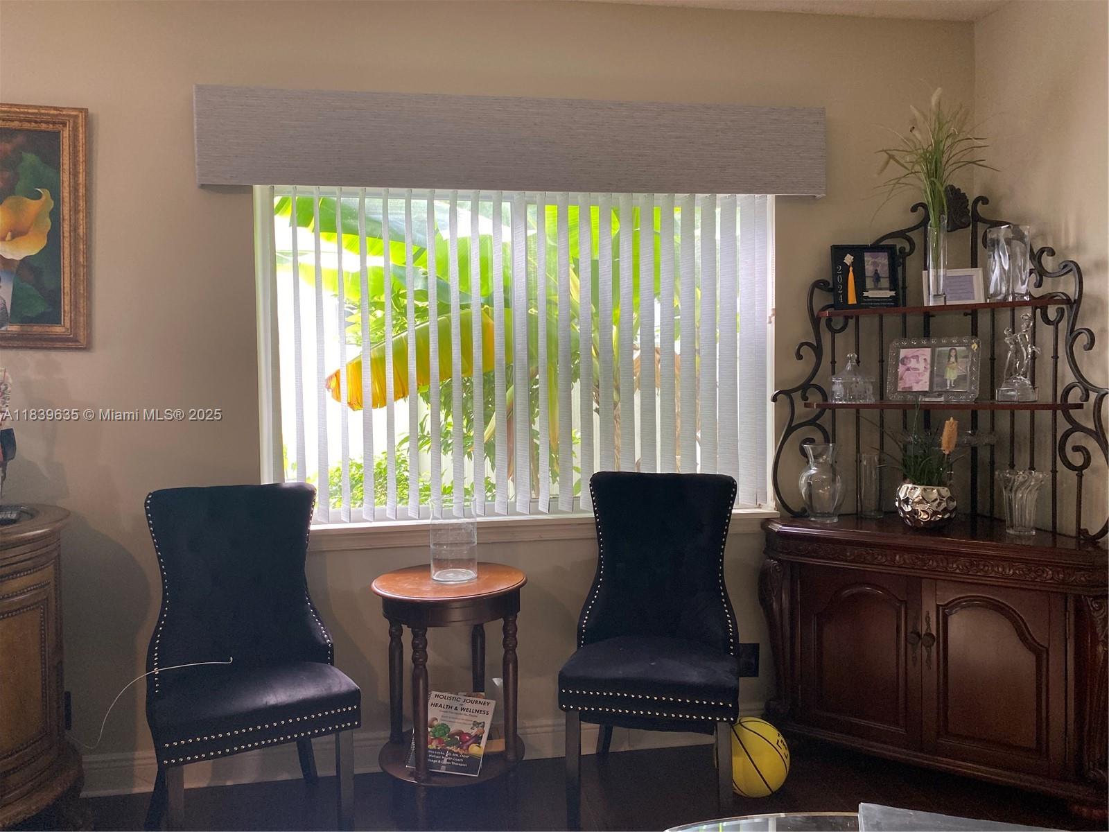 LAND SECTION 8 - Residential