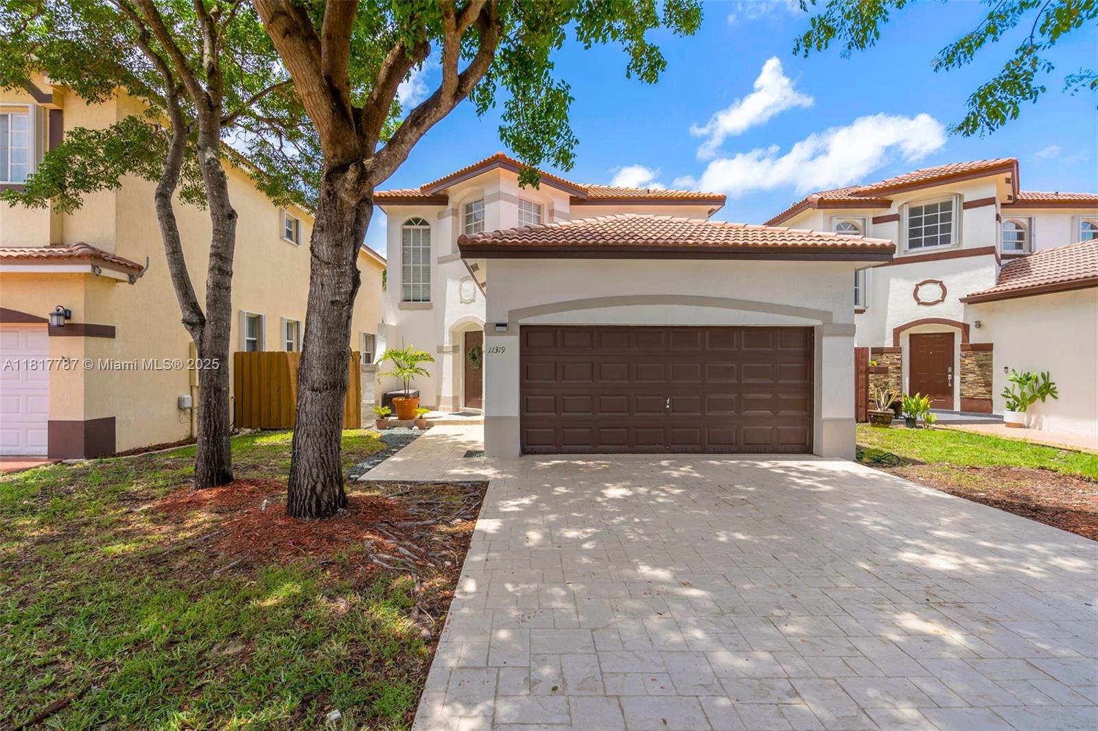 Rental Property at 11319 Nw 43rd Ter  , Doral, Miami-Dade County, Florida - Bedrooms: 4 
Bathrooms: 4  - $5,400 MO.