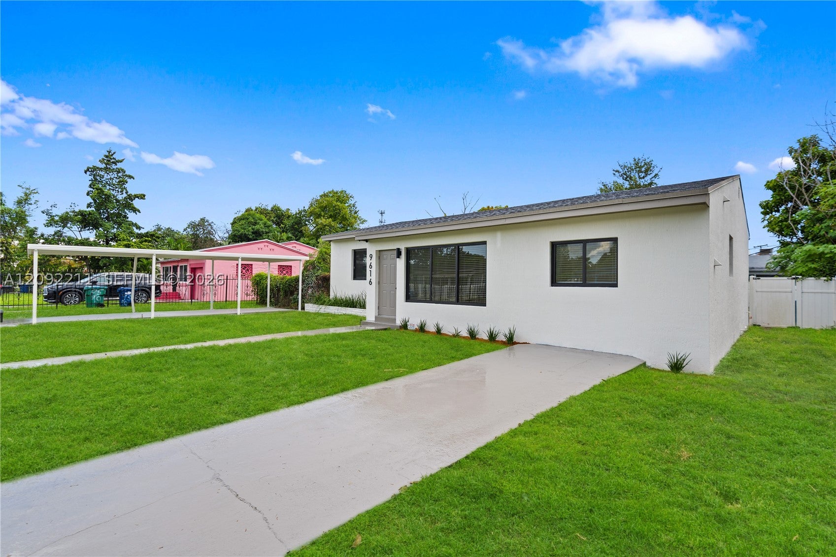 9616 NW 26th Ave