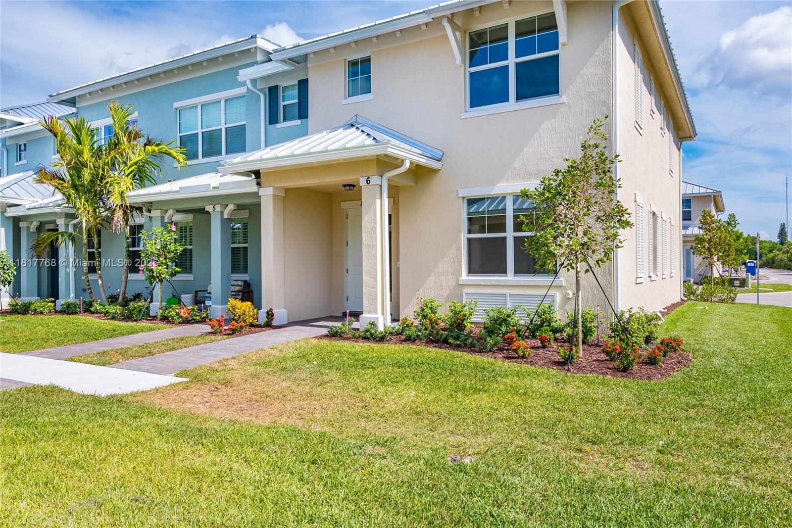 1040 Eucalyptus Dr 6, Hollywood, Broward County, Florida - 3 Bedrooms  
3 Bathrooms - 