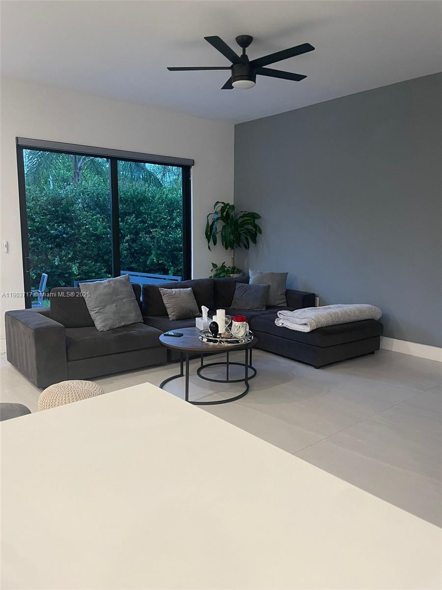 REVISED PLAT OF CANAL GRO - Residential Lease