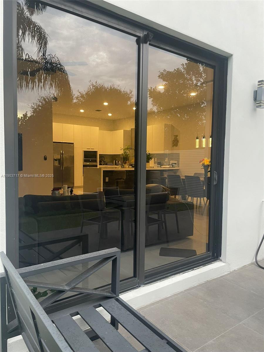 REVISED PLAT OF CANAL GRO - Residential Lease