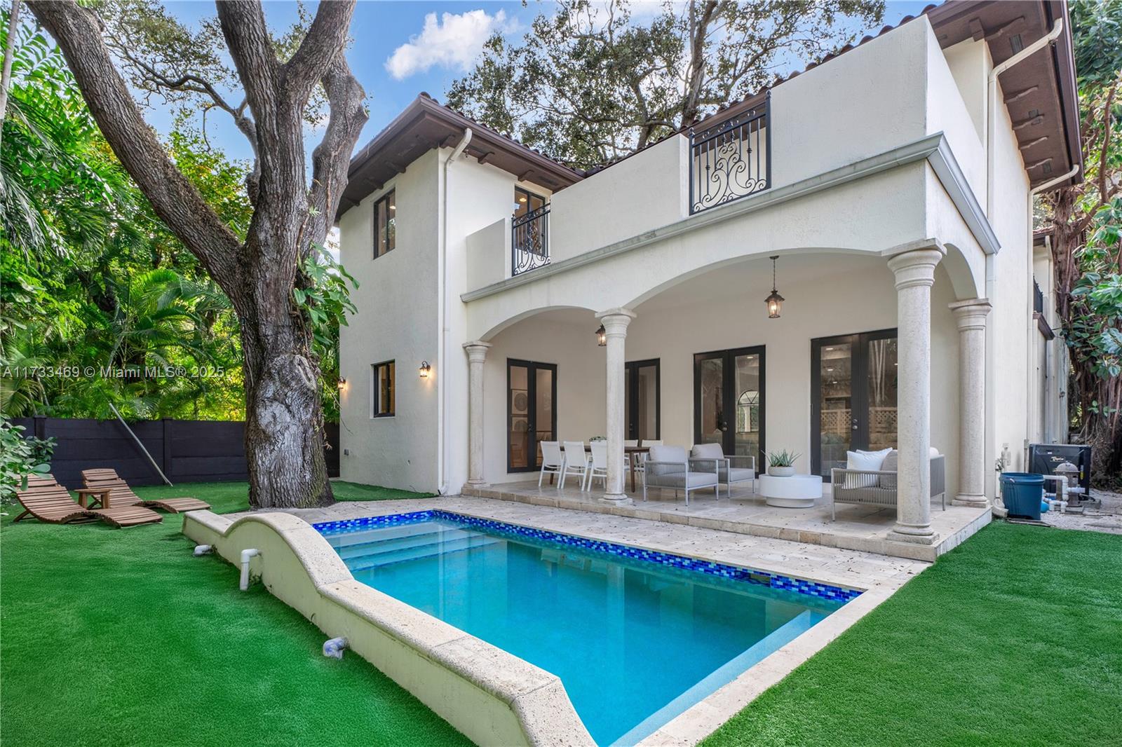 SUNSHINE VISTAS - Residential