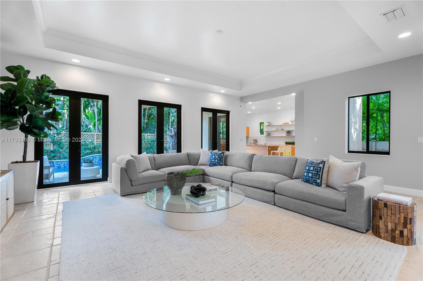SUNSHINE VISTAS - Residential