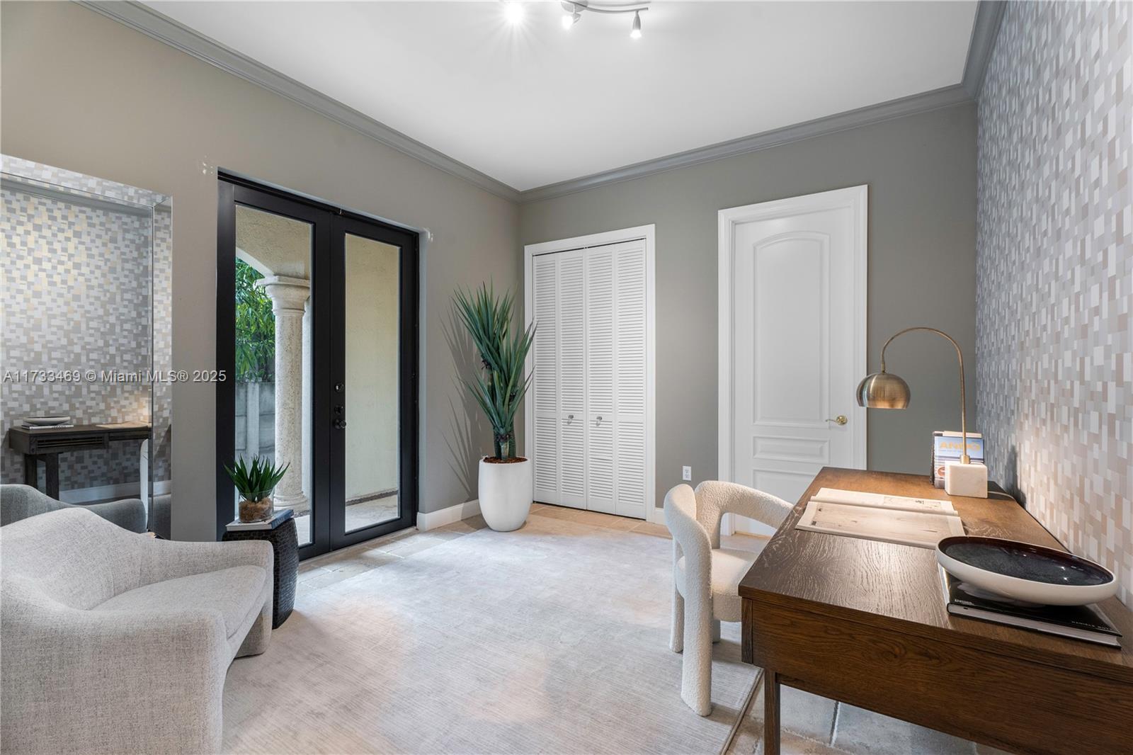 SUNSHINE VISTAS - Residential