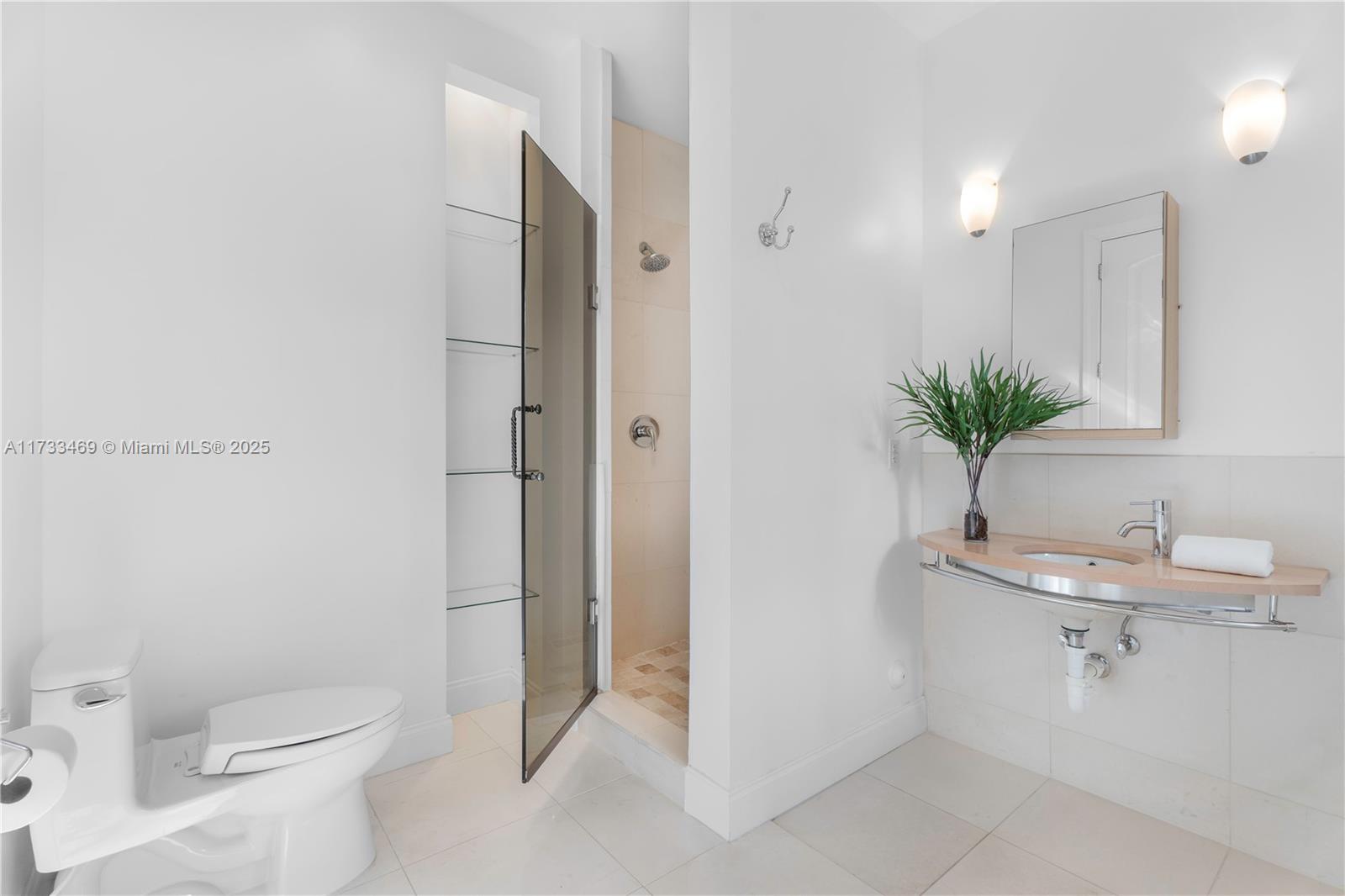 SUNSHINE VISTAS - Residential