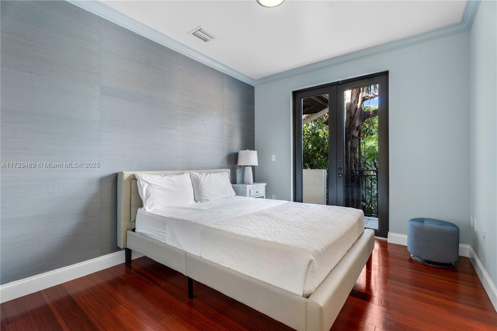 SUNSHINE VISTAS - Residential
