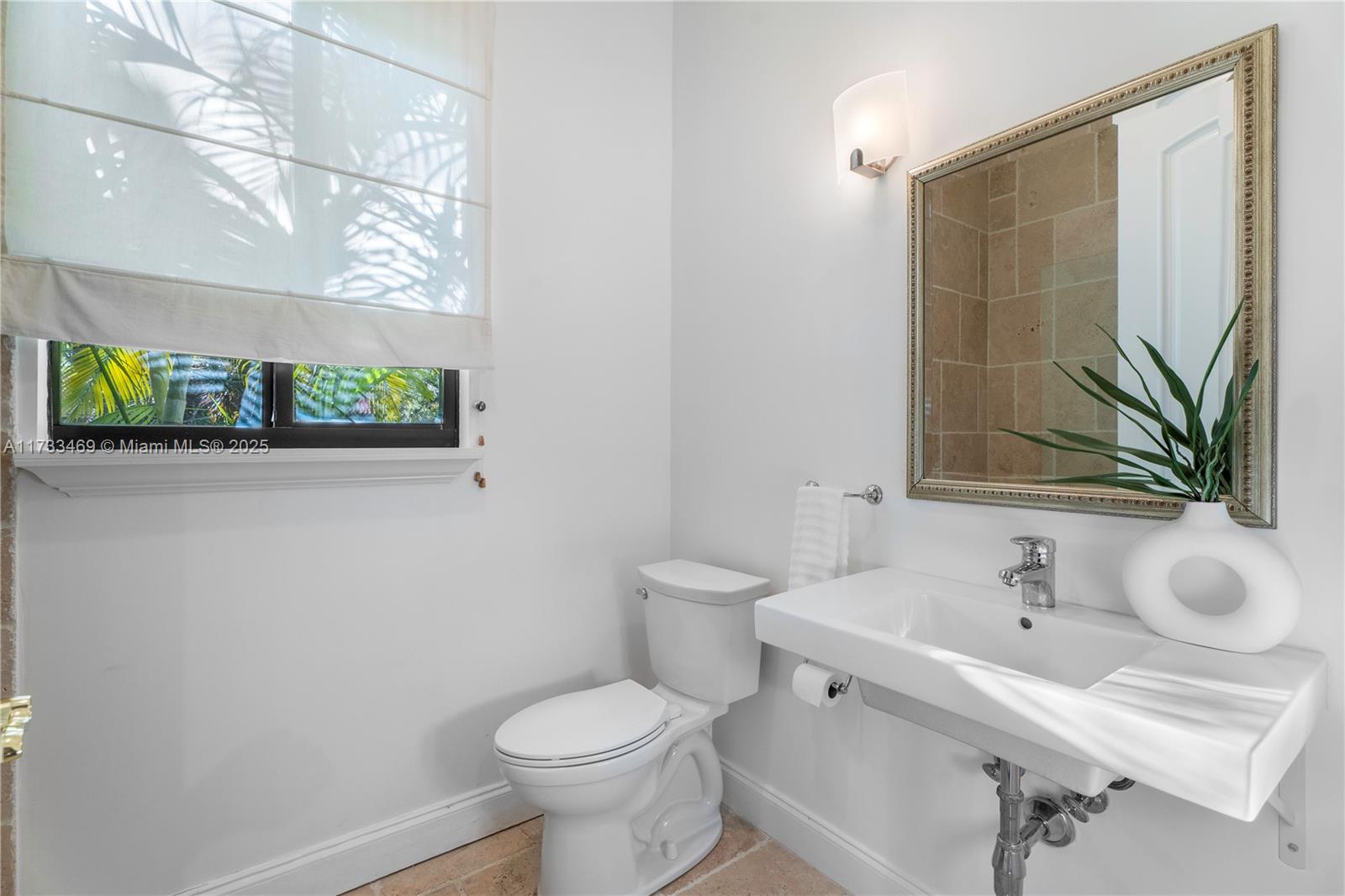 SUNSHINE VISTAS - Residential