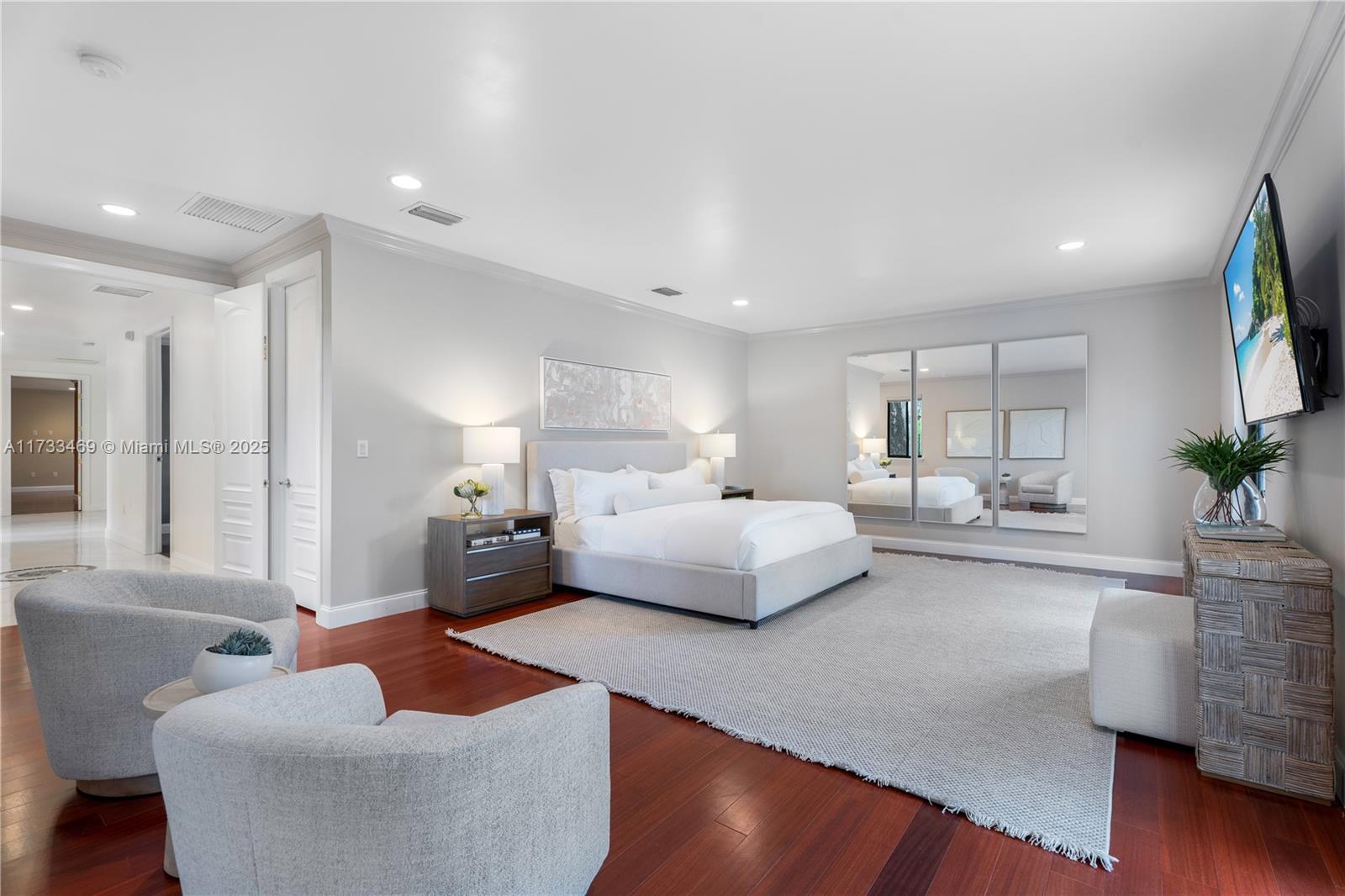 SUNSHINE VISTAS - Residential
