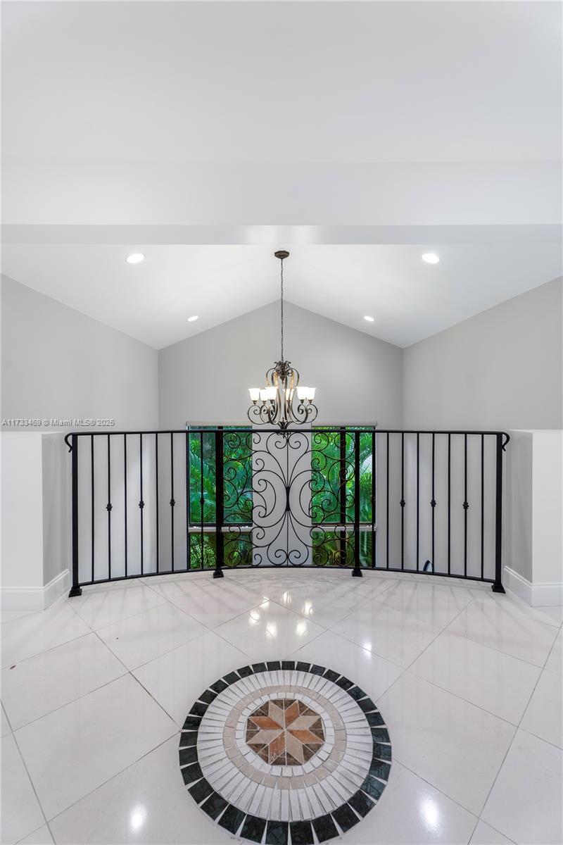 SUNSHINE VISTAS - Residential
