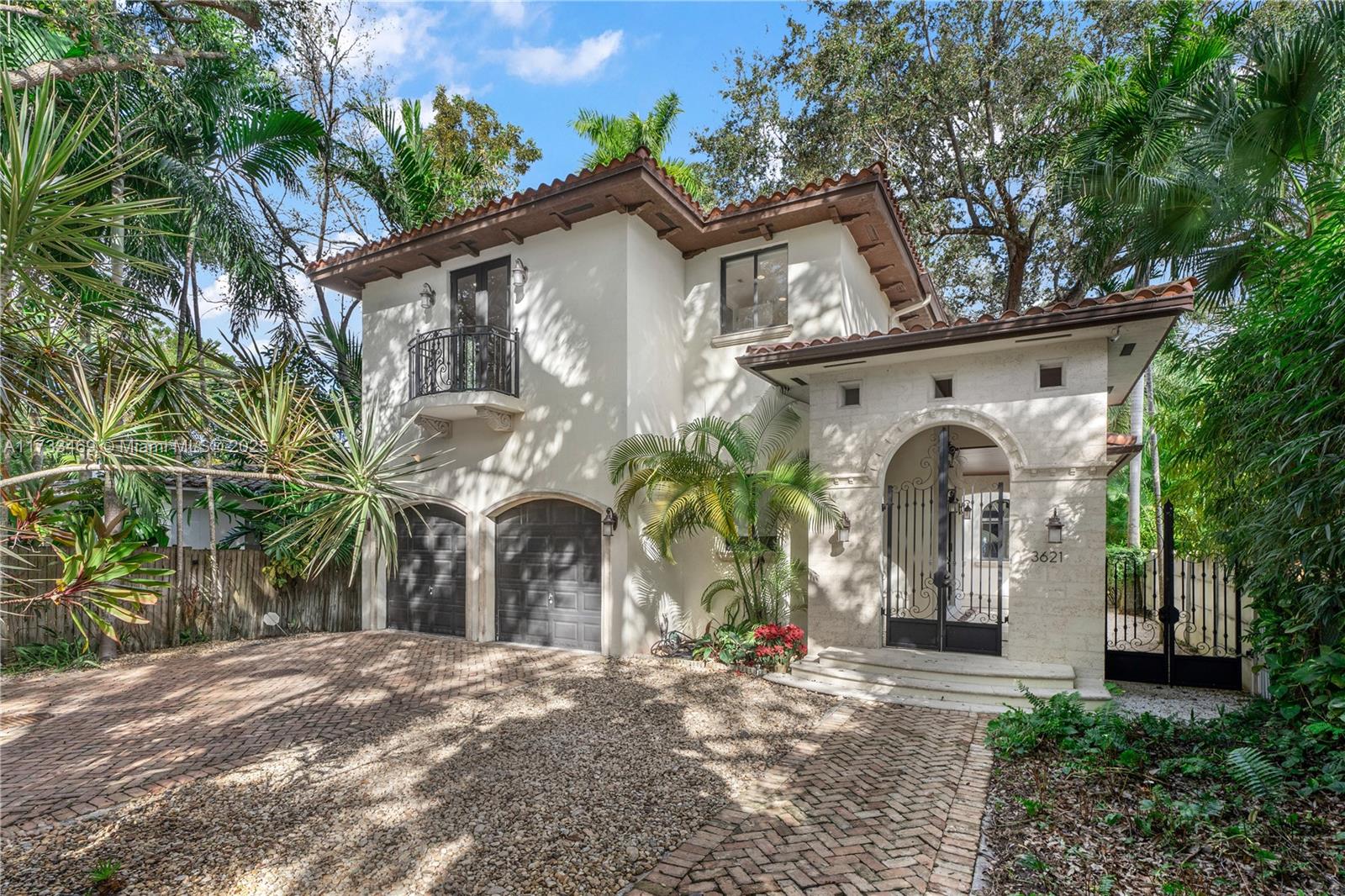 SUNSHINE VISTAS - Residential