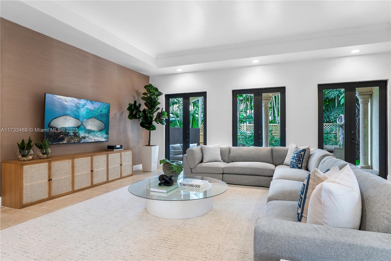 SUNSHINE VISTAS - Residential