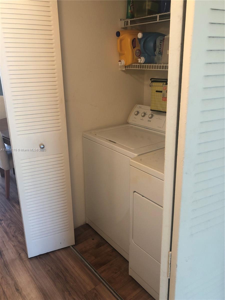 MEADOWS ON THE GREEN COND - Residential