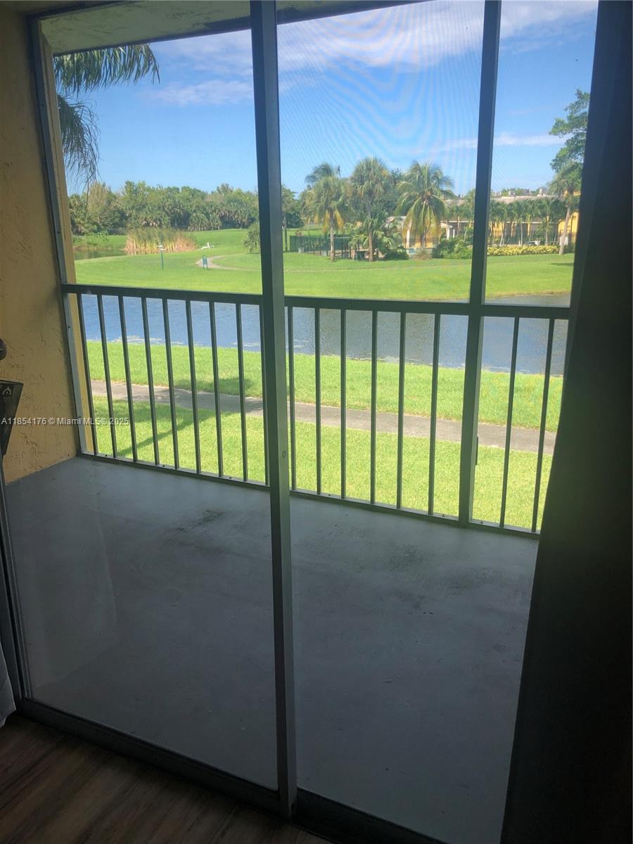 MEADOWS ON THE GREEN COND - Residential