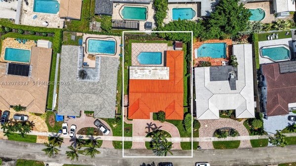 3661 N 52ND AVE, HOLLYWOOD, FL 33021 - Image 2d0787db4e2670f37bd45702d249dedc/1642605618