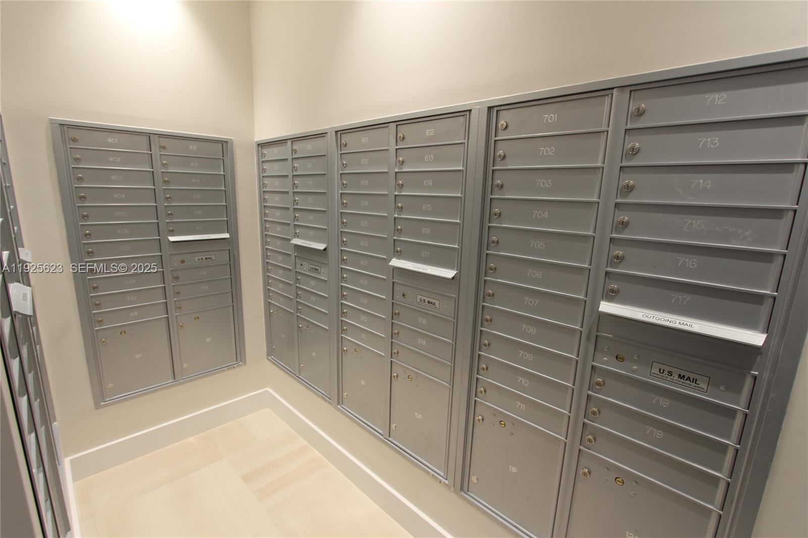 MIDTOWN DORAL CONDO 4 - Residential