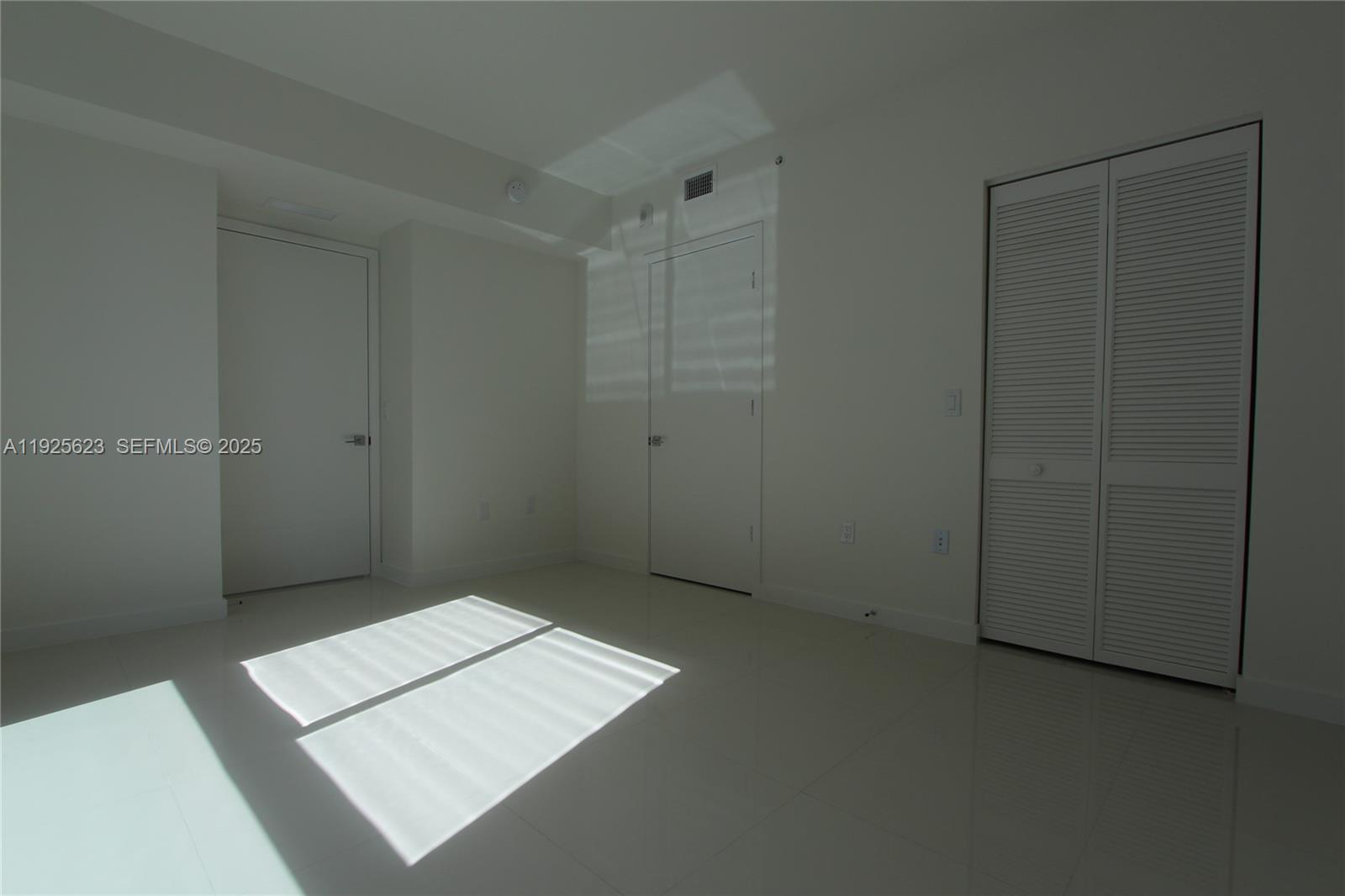 MIDTOWN DORAL CONDO 4 - Residential