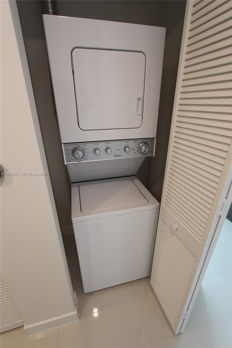 MIDTOWN DORAL CONDO 4 - Residential