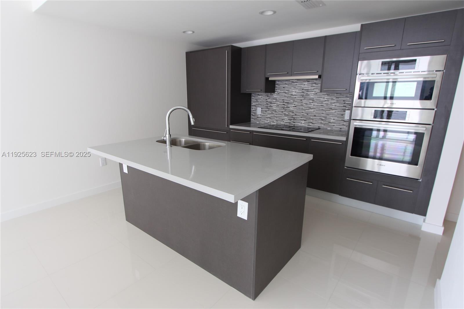 MIDTOWN DORAL CONDO 4 - Residential