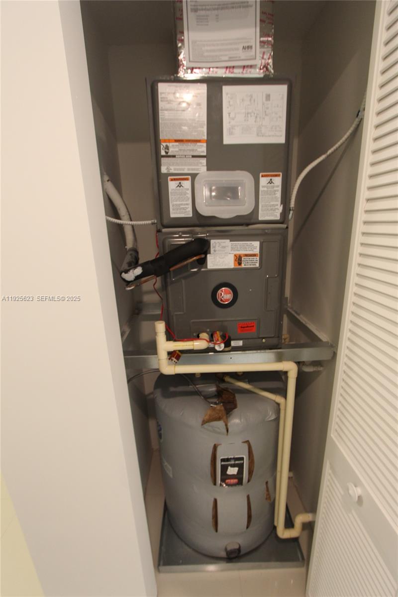 MIDTOWN DORAL CONDO 4 - Residential