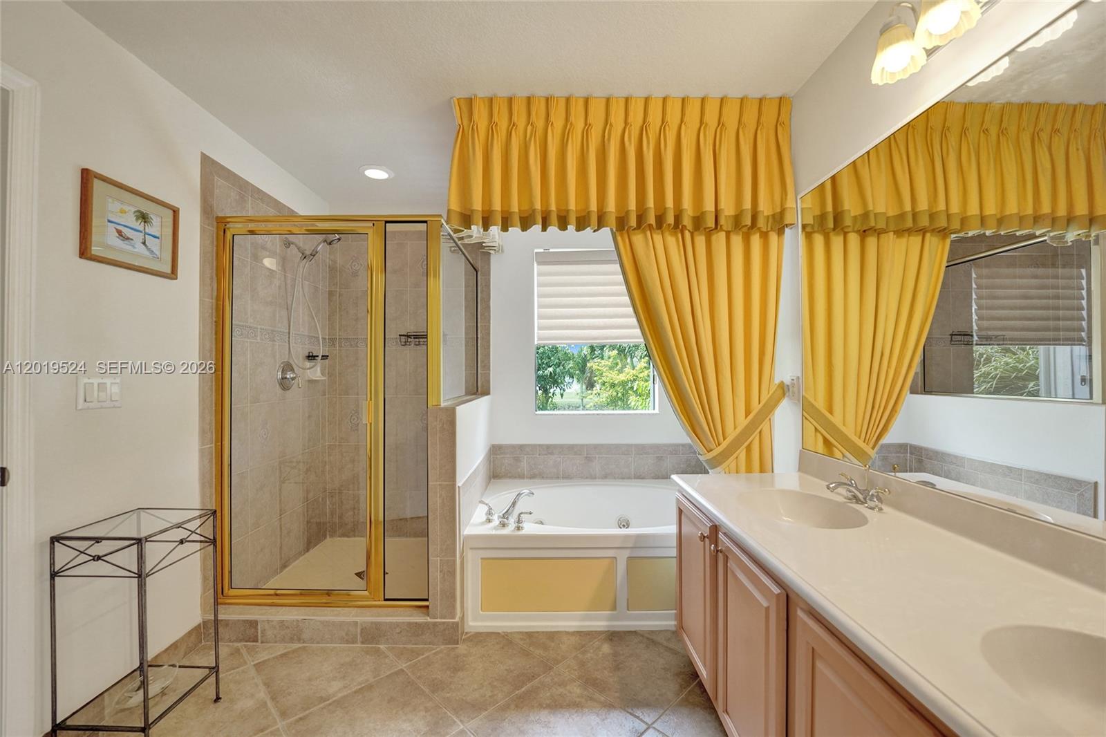 SILVER FALLS - Residential