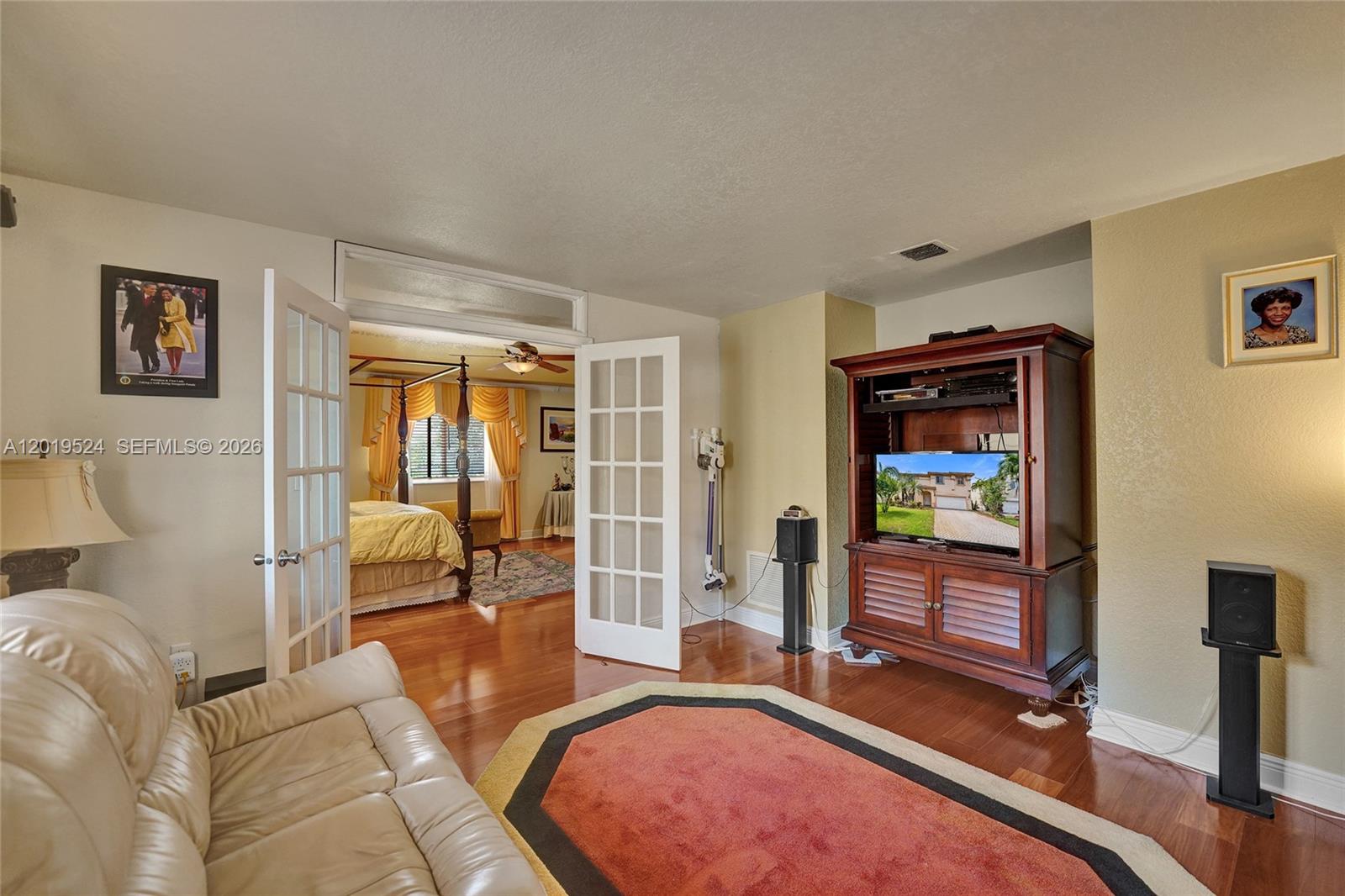 SILVER FALLS - Residential
