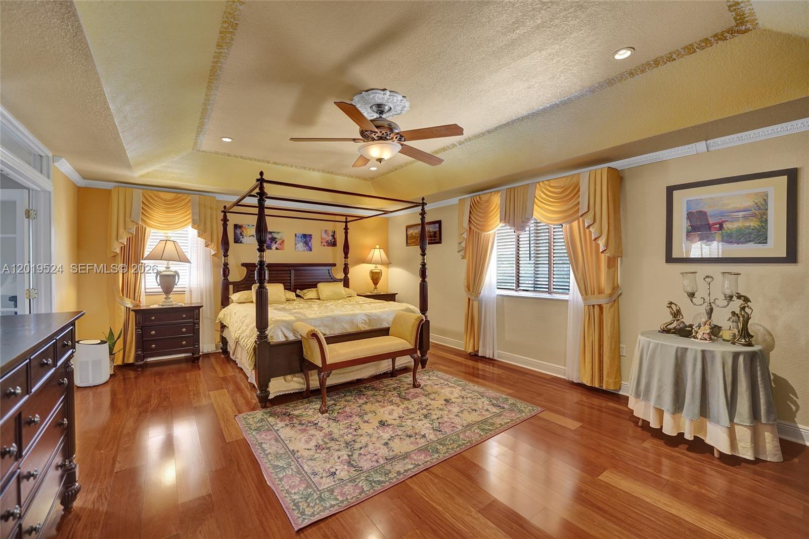SILVER FALLS - Residential