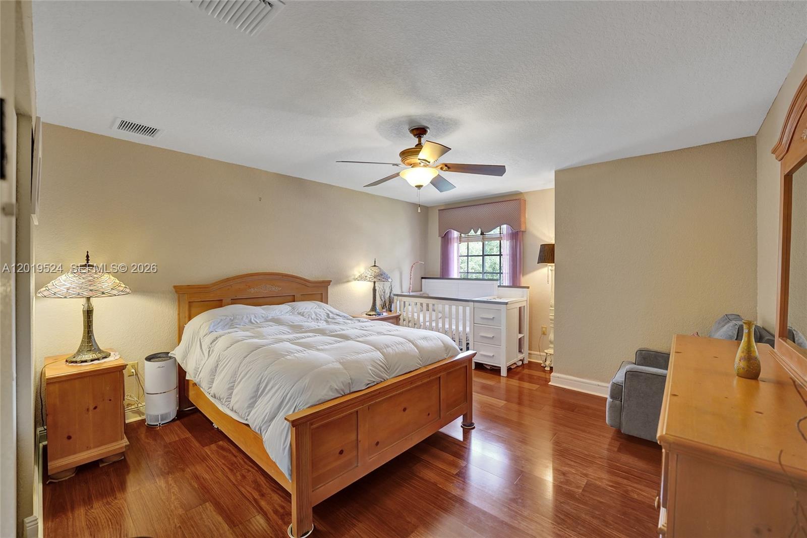 SILVER FALLS - Residential