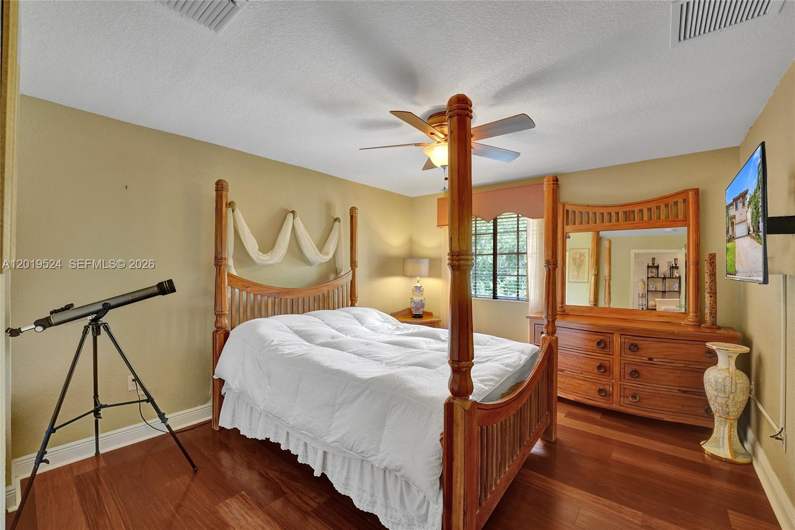 SILVER FALLS - Residential