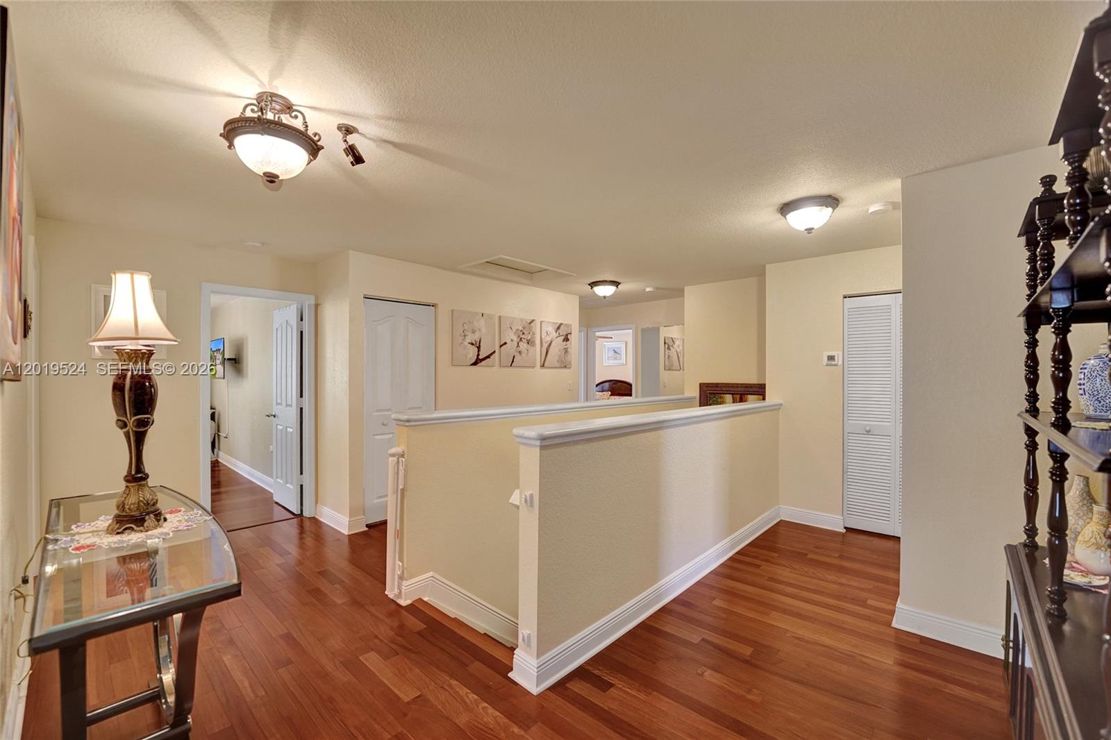 SILVER FALLS - Residential