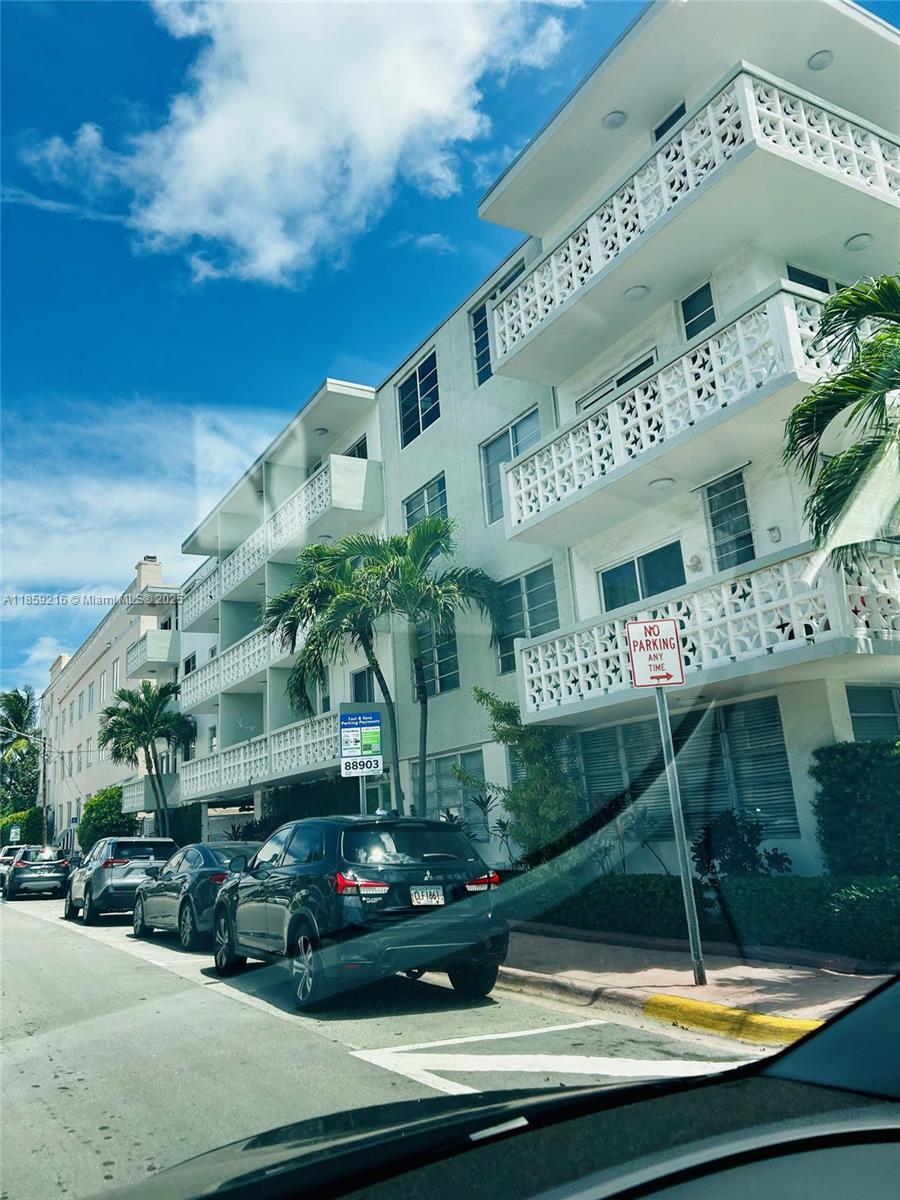 Charming 1-bedroom apartment for rent on the 3rd floor, just 2 blocks from the ocean. Enjoy the soothing sound of the waves and the fresh sea breeze right at your doorstep. This cozy unit boasts beautiful Mexican tile floors, a fully-equipped kitchen with a microwave, and an assigned parking space in the building's garage. Living just steps from the beach means easy access to daily strolls along the shore, sunset views, and the ultimate coastal lifestyle
