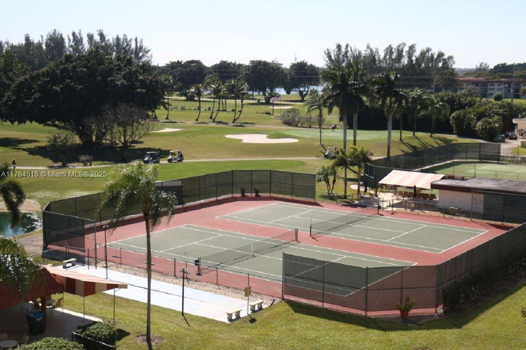 HOLLYBROOK GOLF - Residential