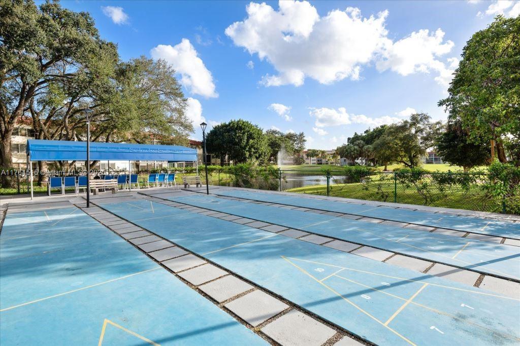 HOLLYBROOK GOLF - Residential