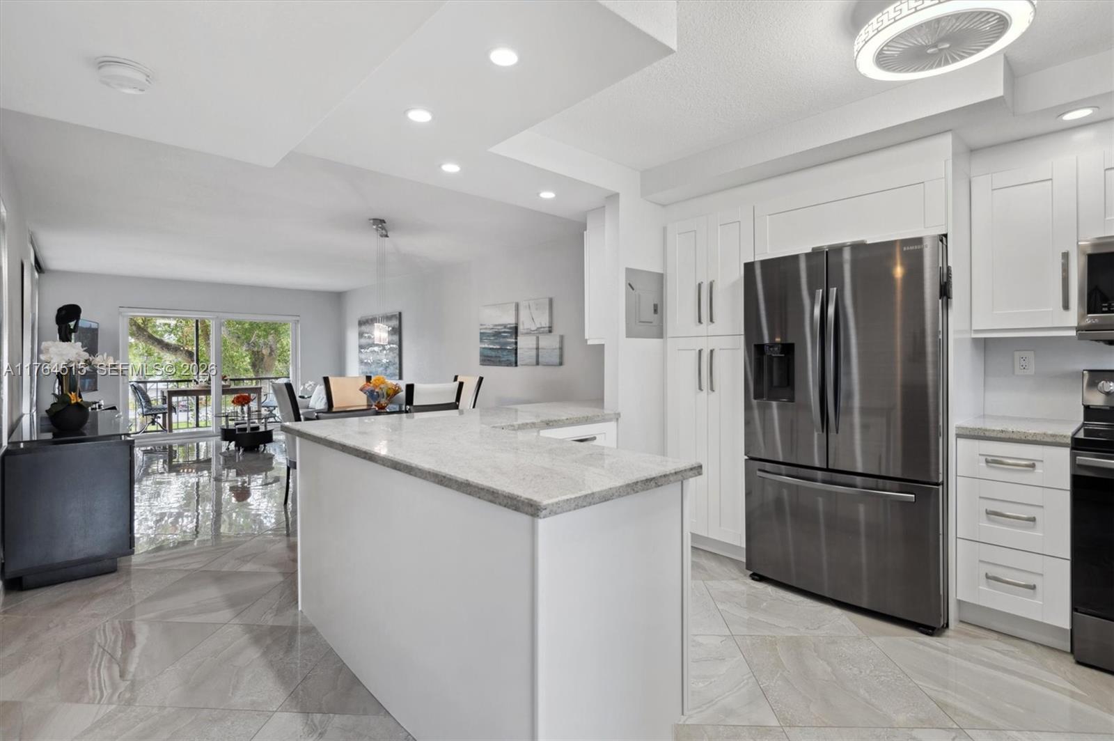 HOLLYBROOK GOLF - Residential