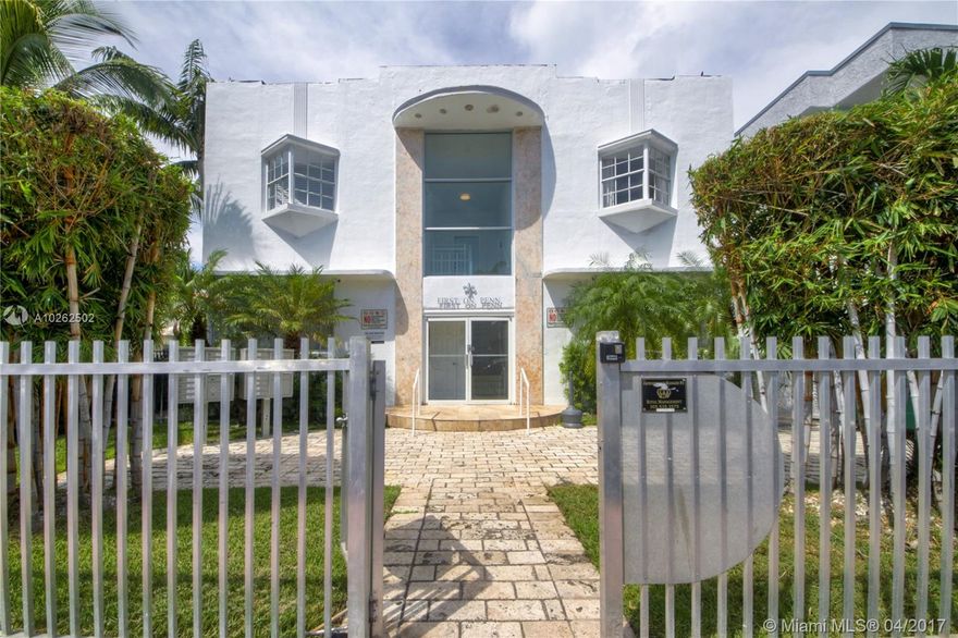 Great unit situated in the Heart of South Beach, furnished, completely updated and remodel on 2014, walking distance to all amenities, restaurants, beach and more. No Rental Restrictions. easy to show!