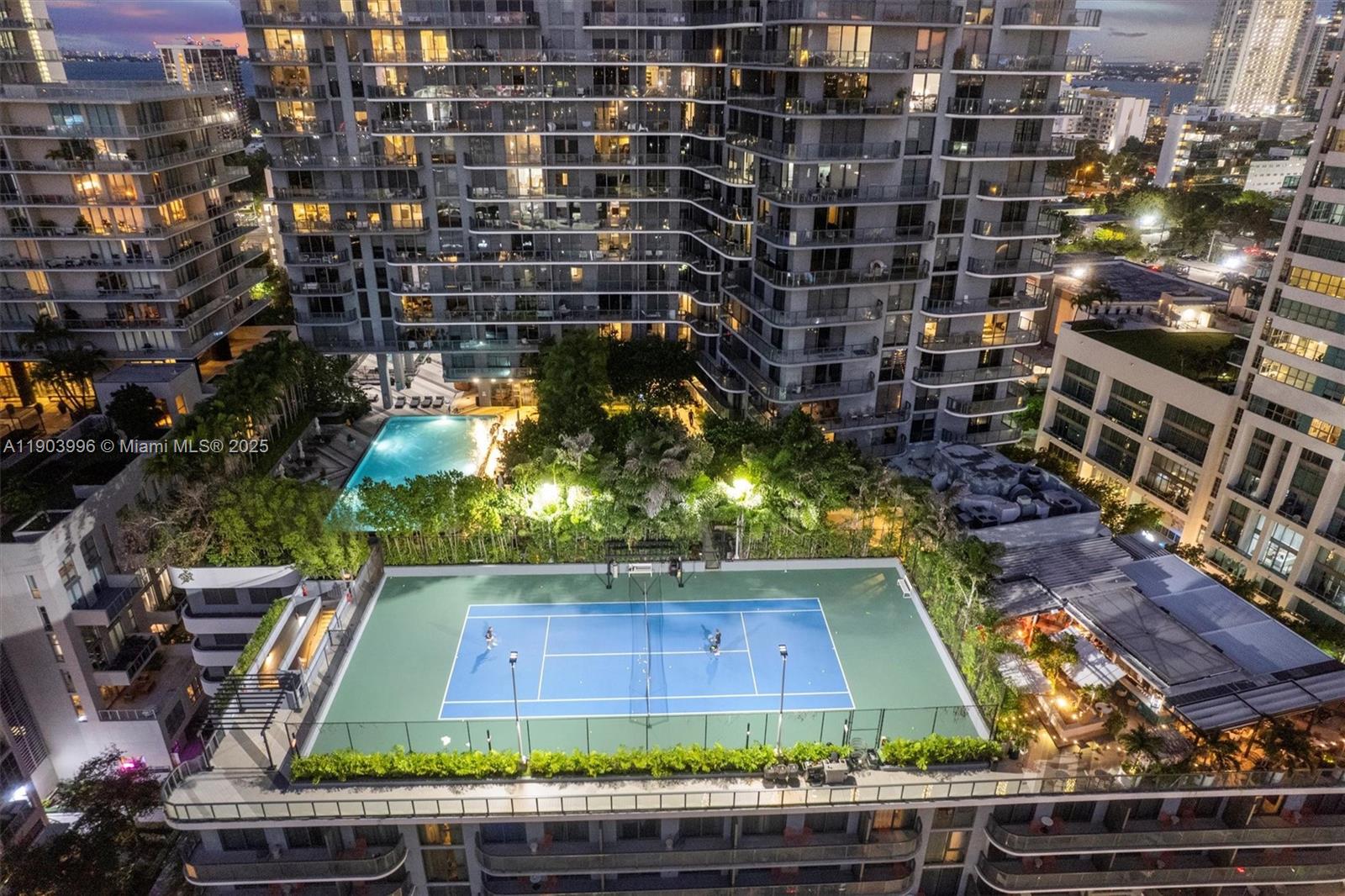 3401 MIDTOWN CONDO - Residential