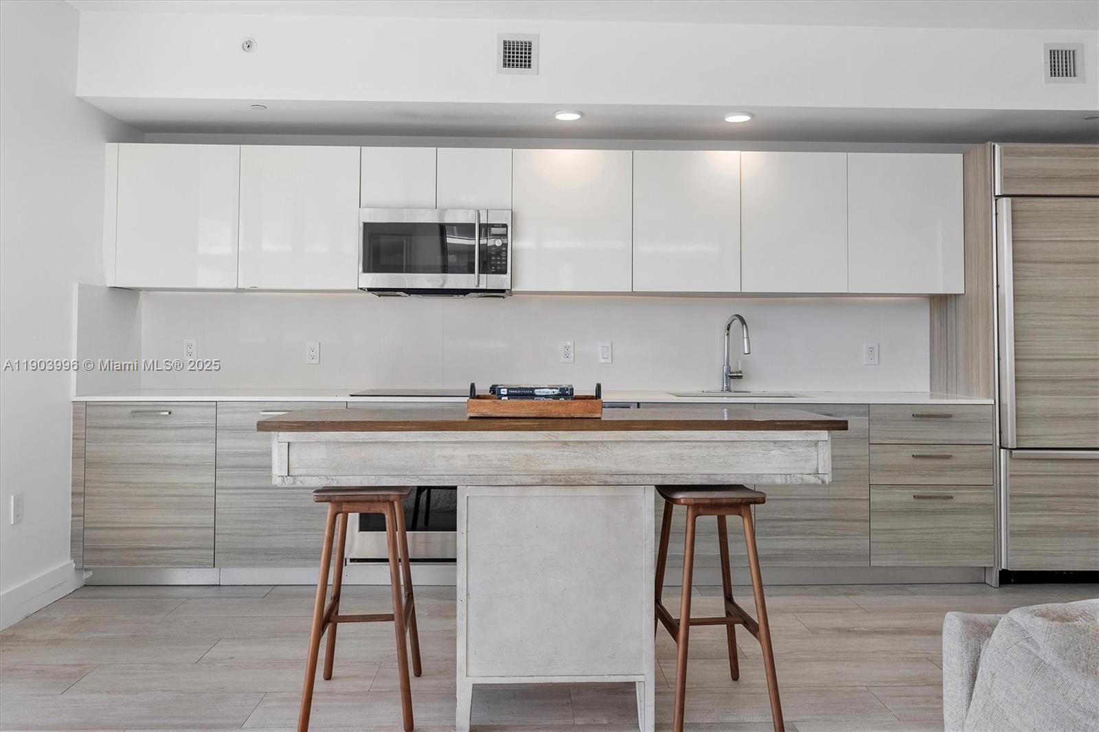 3401 MIDTOWN CONDO - Residential