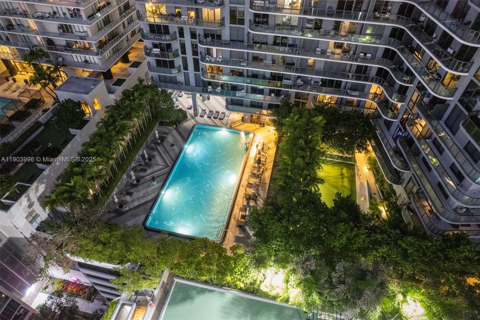 3401 MIDTOWN CONDO - Residential