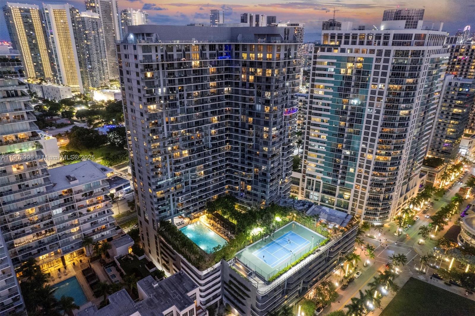 3401 MIDTOWN CONDO - Residential