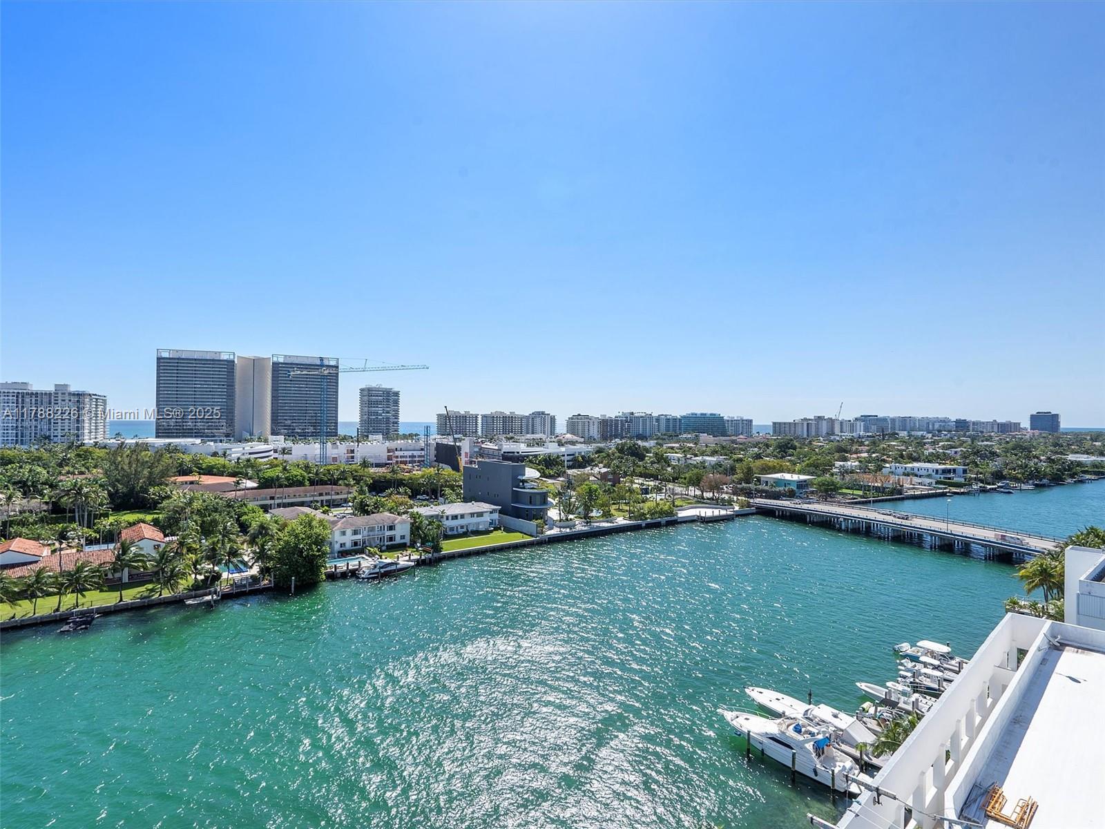 9751 E BAY HARBOR DR 11D