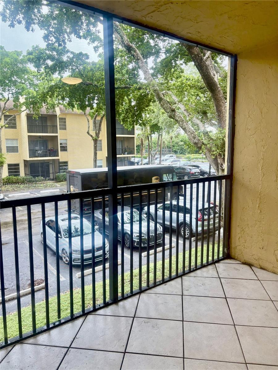 CASA DEL RIO CONDO - Residential Lease