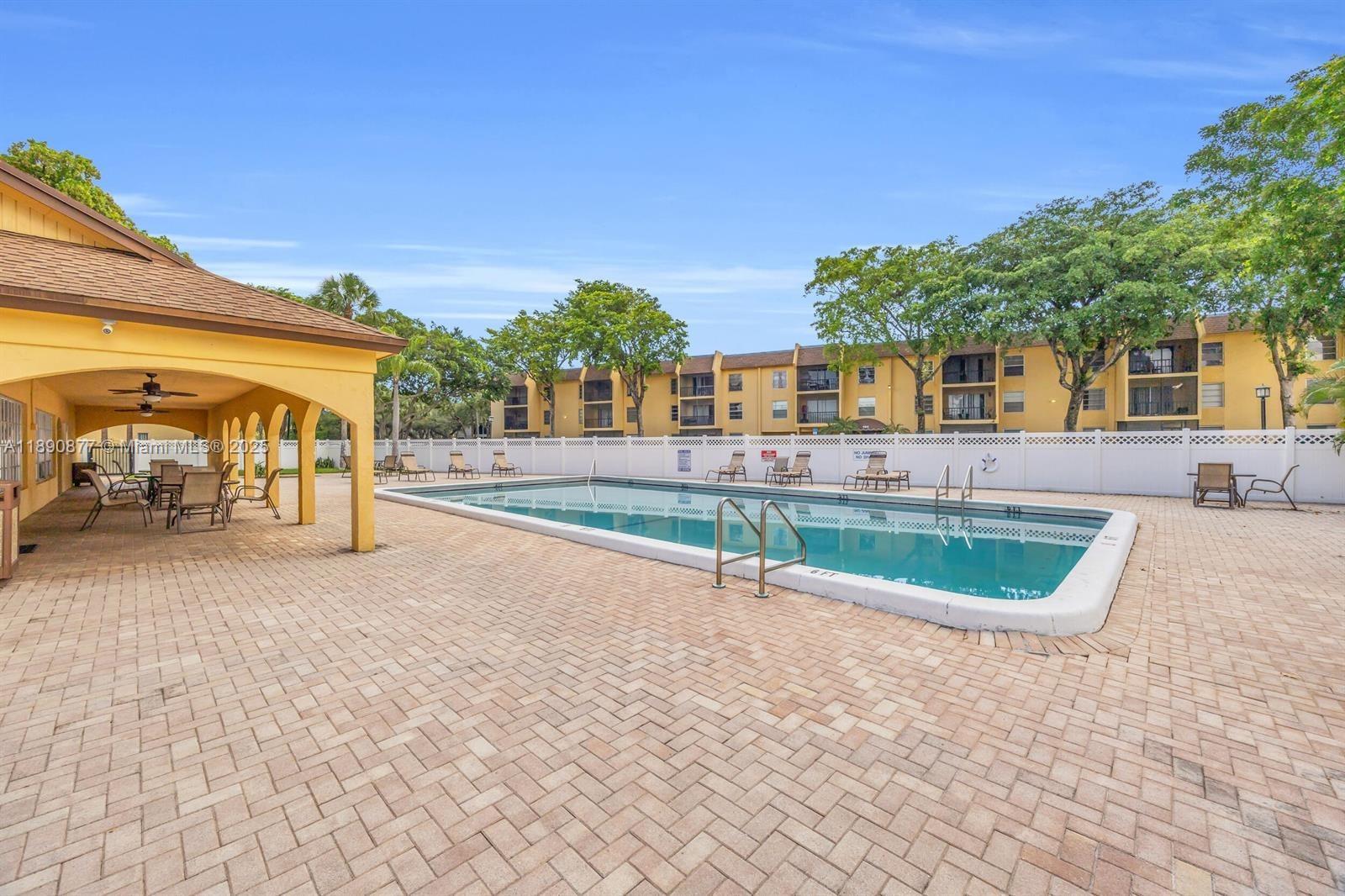 CASA DEL RIO CONDO - Residential Lease