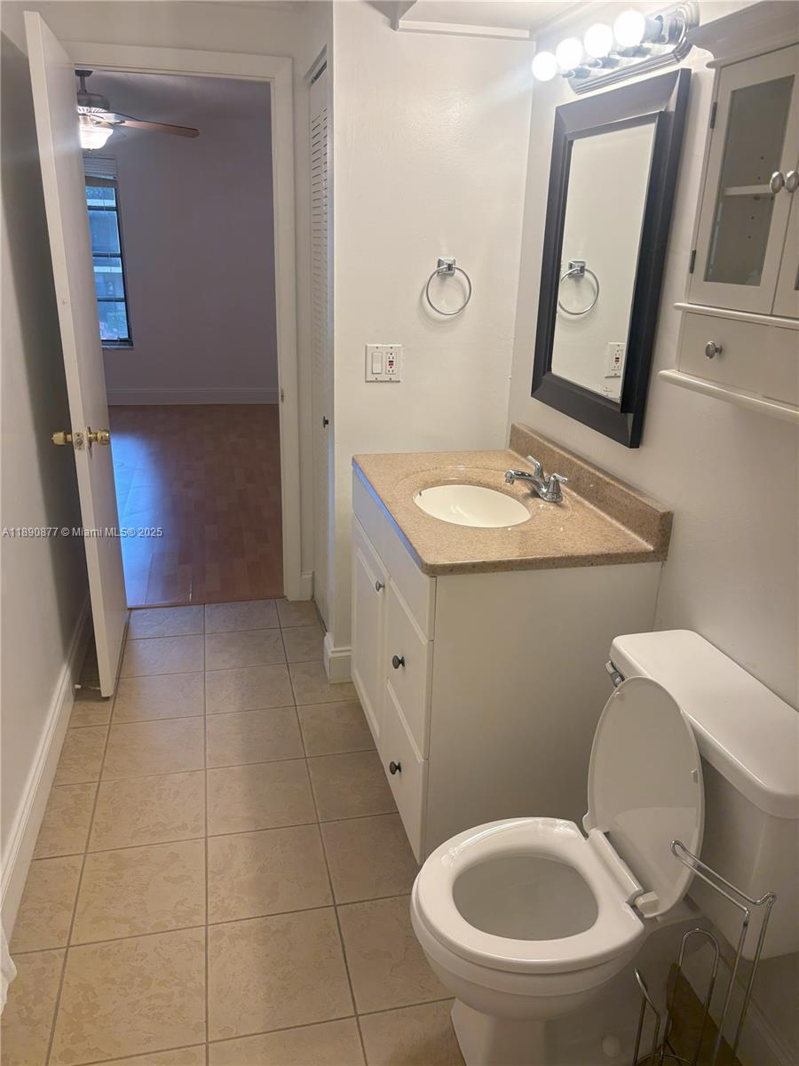 CASA DEL RIO CONDO - Residential Lease