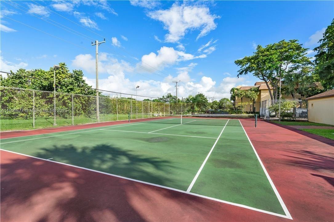 CASA DEL RIO CONDO - Residential Lease
