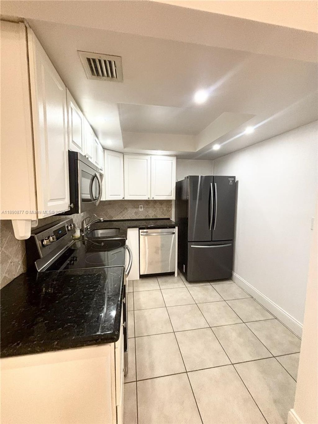 Photo of 470 NW 20th St #211, Boca Raton, FL 33431 (MLS # A11890877)