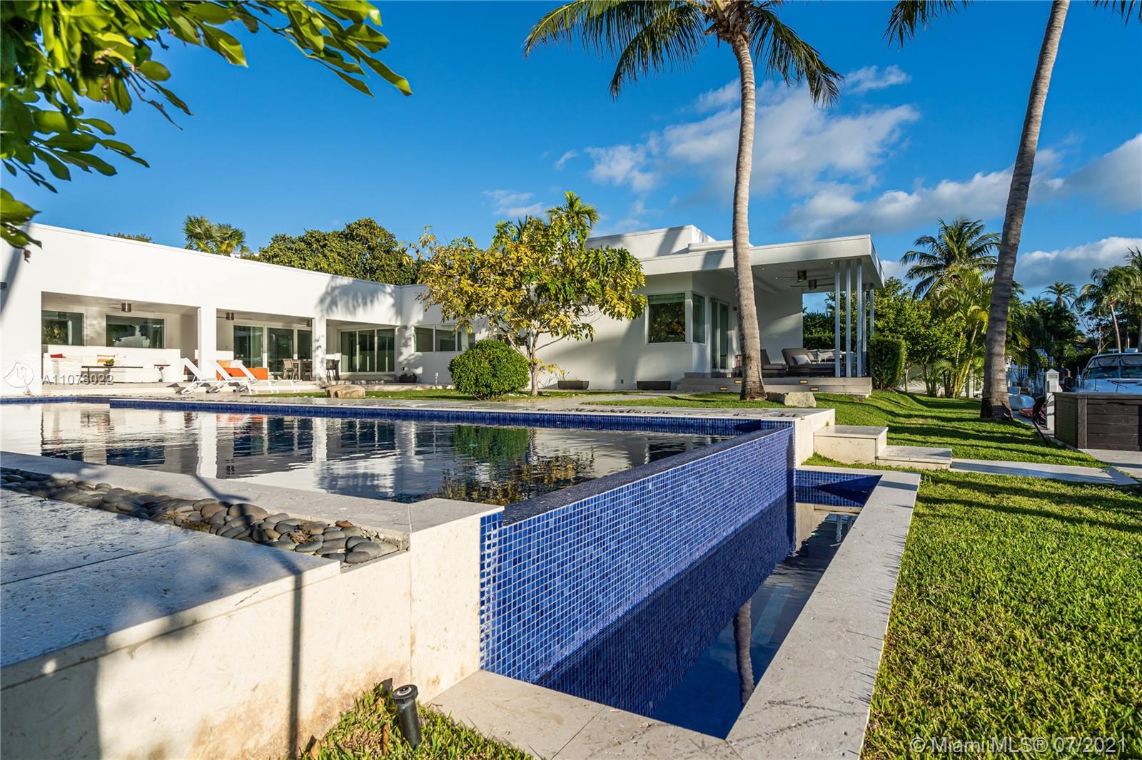 CAPE FLORIDA SUB SEC 3 - Residential