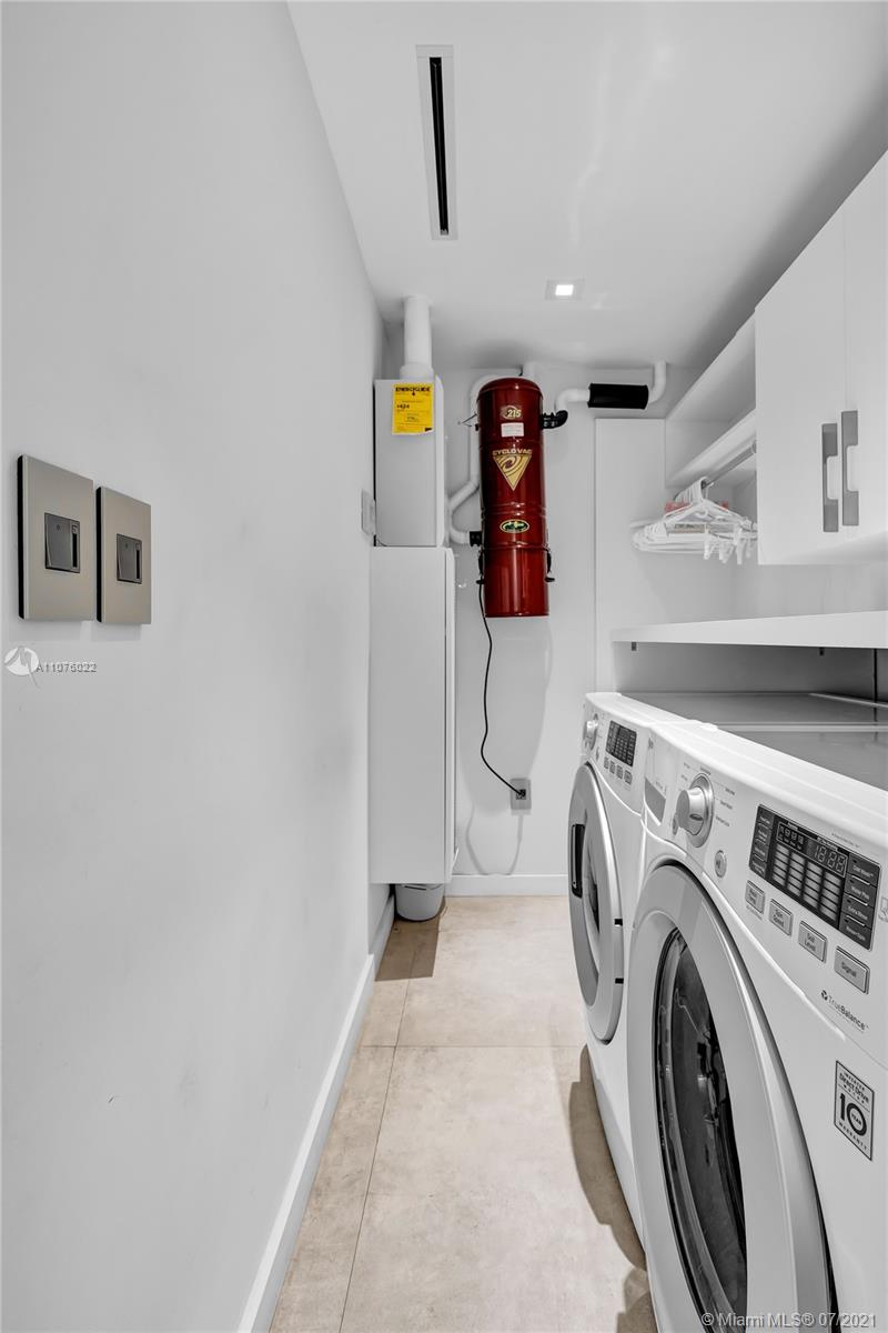 CAPE FLORIDA SUB SEC 3 - Residential