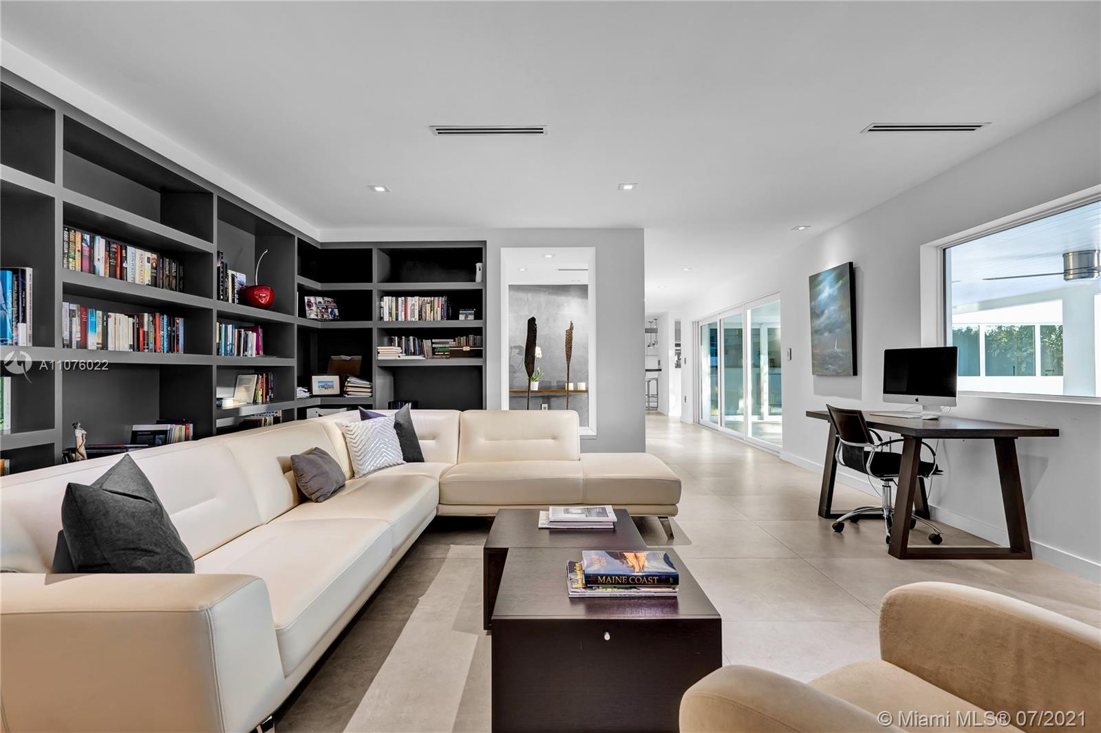 CAPE FLORIDA SUB SEC 3 - Residential