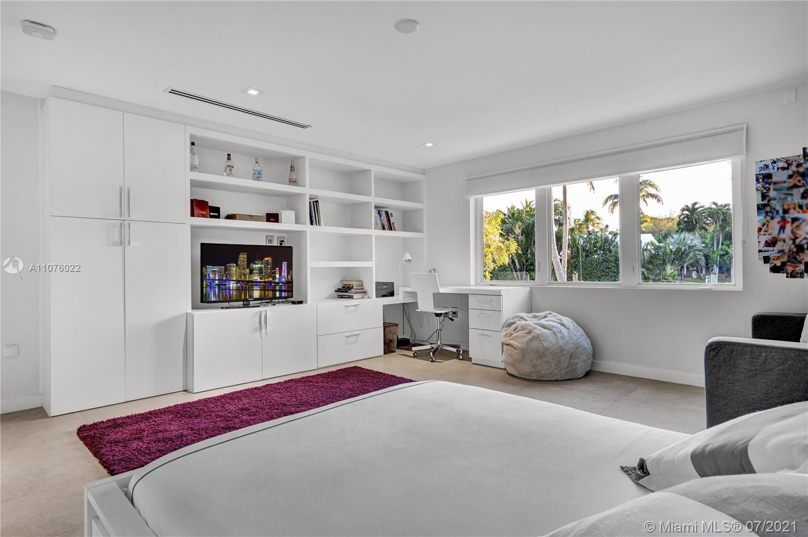 CAPE FLORIDA SUB SEC 3 - Residential